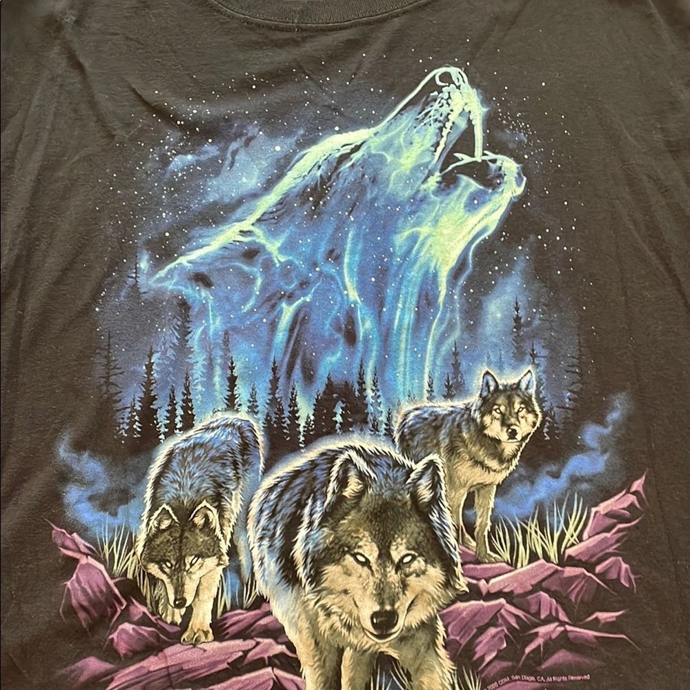 Black Wolf‎ Graphic Tee